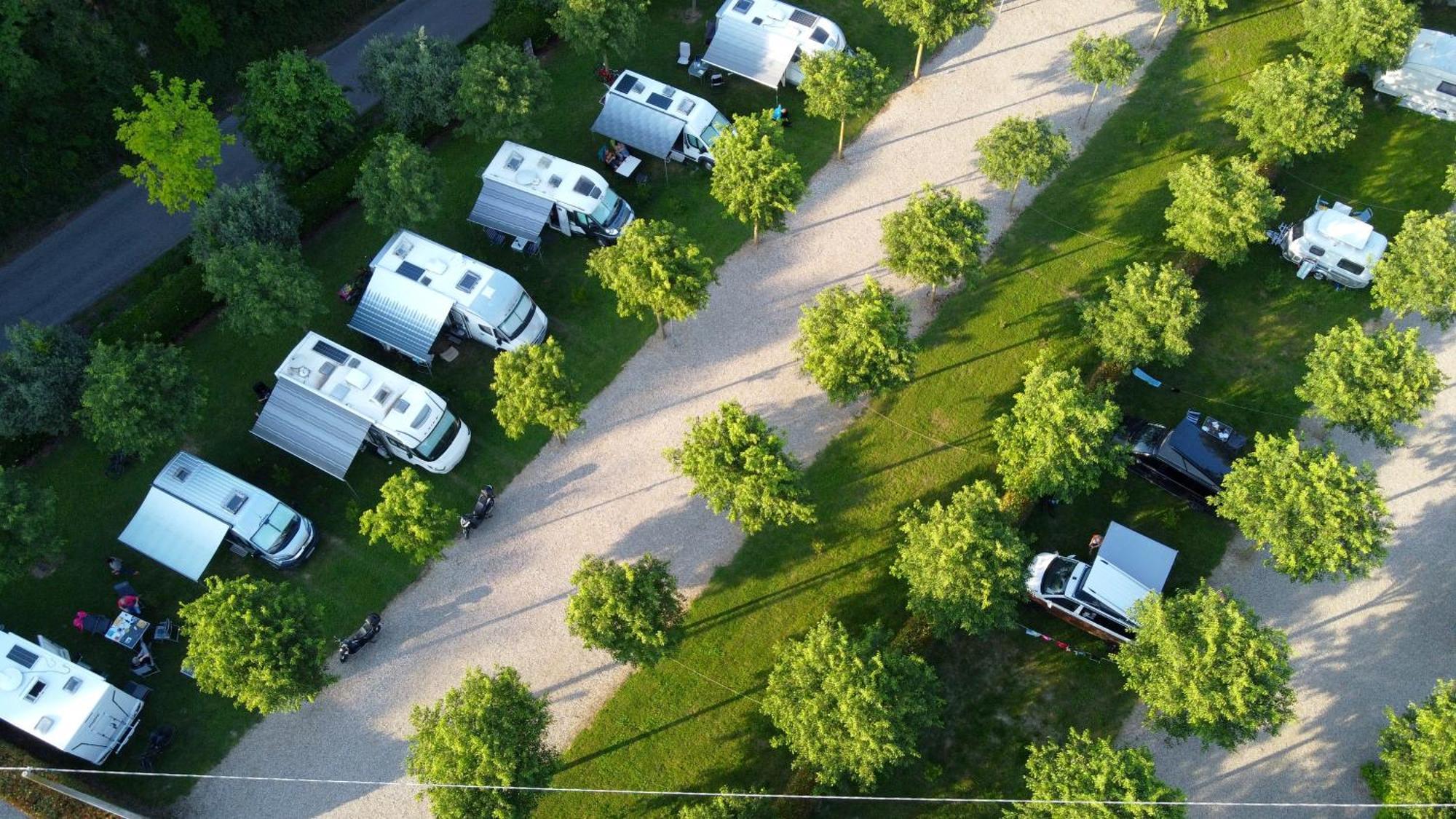 Seregner Agricamping & Homes - Adults Only 18 モンツァンバーノ エクステリア 写真